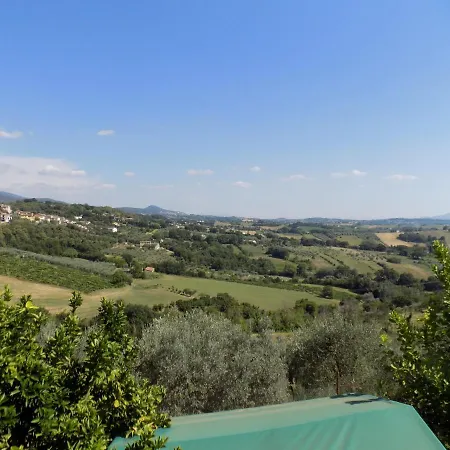 In The Vigne Apartment For 4 People